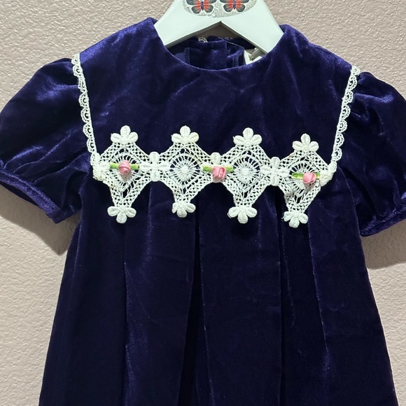 Vintage Pretty as a Picture Girl’s Purple Velvet Top with Lace - 18-24mon - Picture 5 of 9
